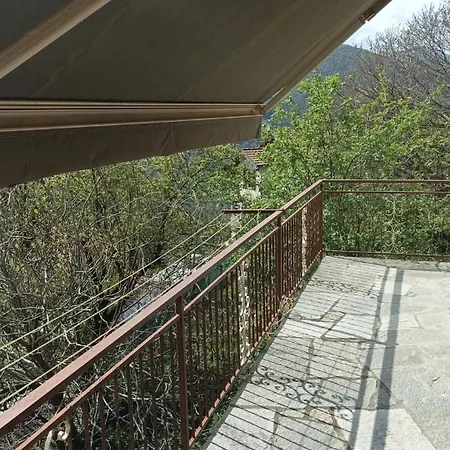 La Casa Tra I Monti Ponna Superiore